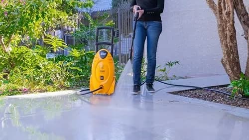 WAP Lavadora de Alta Pressão BRAVO 2550, Semi Intensivo, 360L/h, com Motor de Indução e Bico Regulável, 1700W 220V - Imagem 4 - Lavadora de Pressão